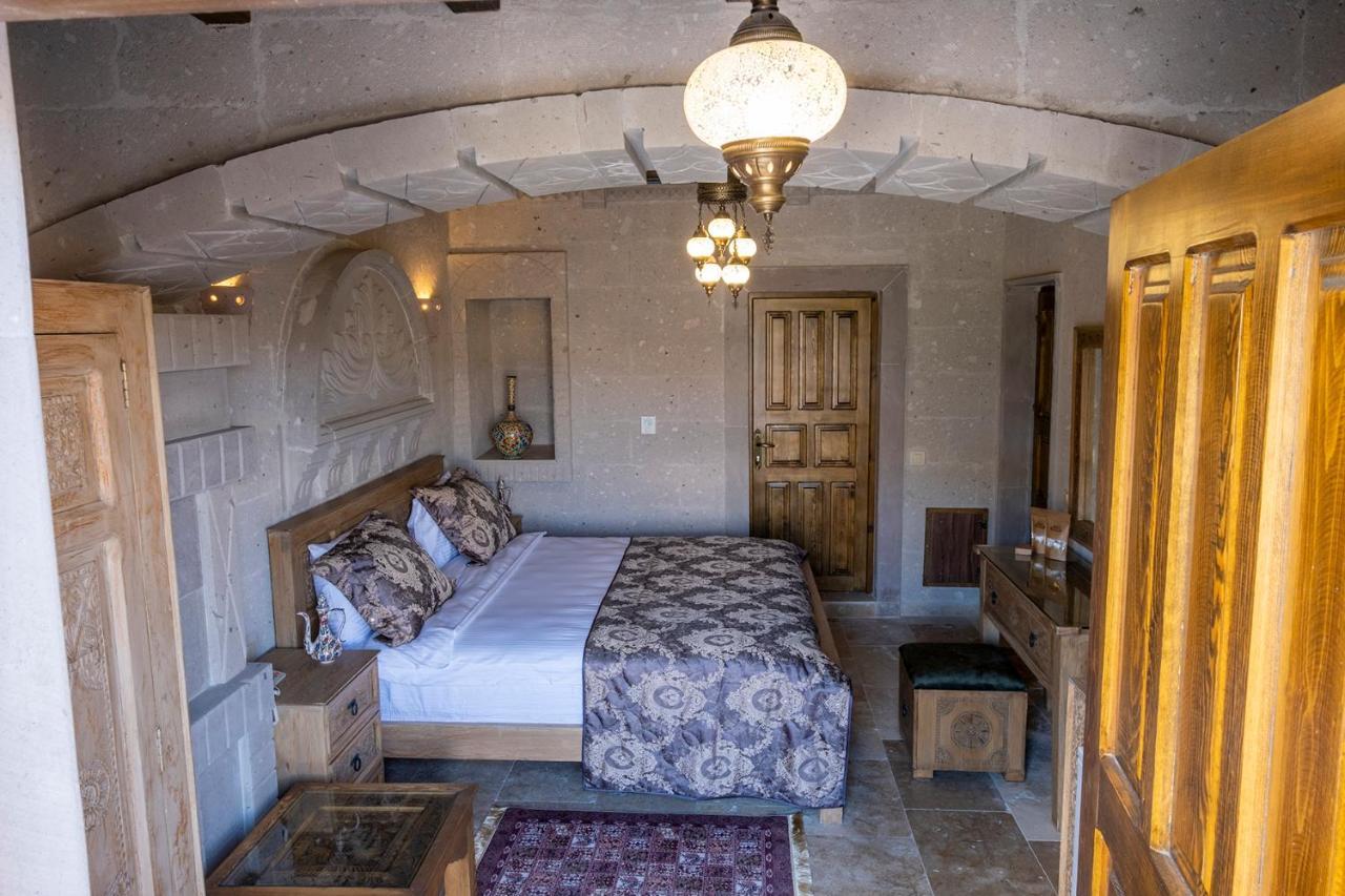 Hotel Underground Cave *