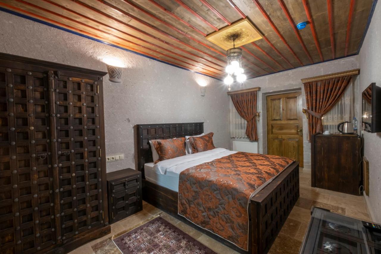 Hotel Underground Cave *