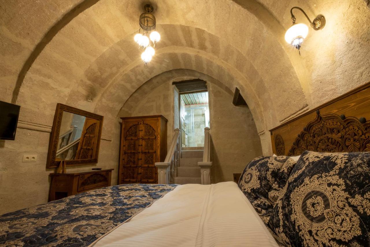 Hotel Underground Cave *
