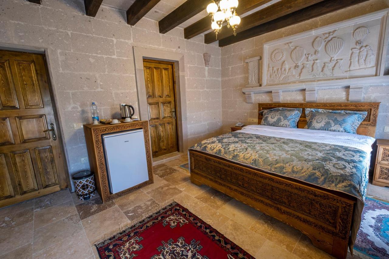 Hotel Underground Cave *