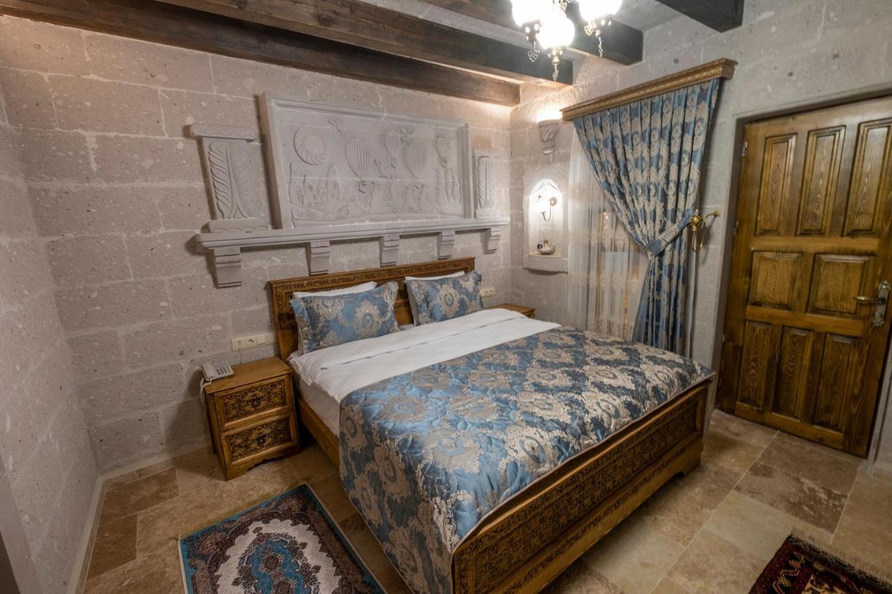 Hotel Underground Cave *